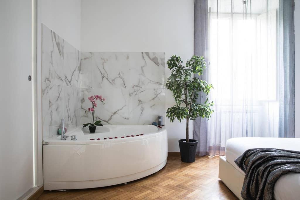 Silver Luxury Jacuzzi Suite Trastevere - Top Collection Řím Exteriér fotografie